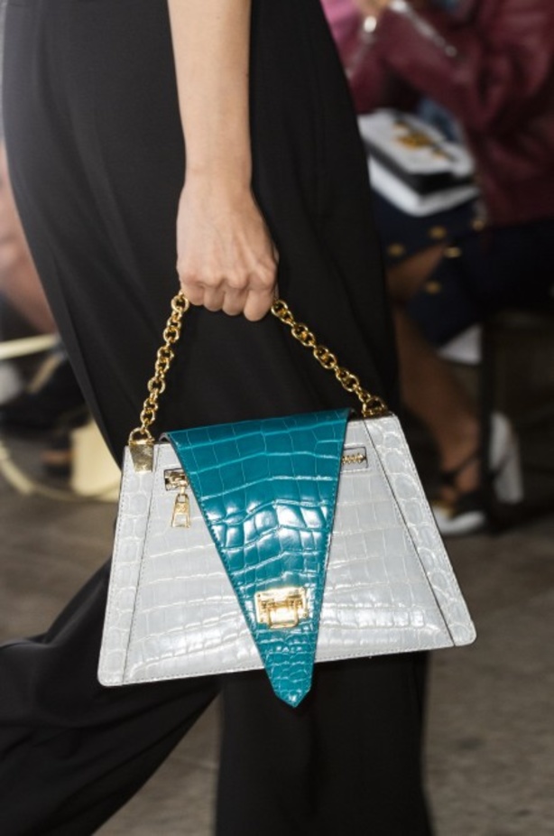 مجموعة فريدة ومميّزة من دار Louis Vuitton لربيع وصيف 2019