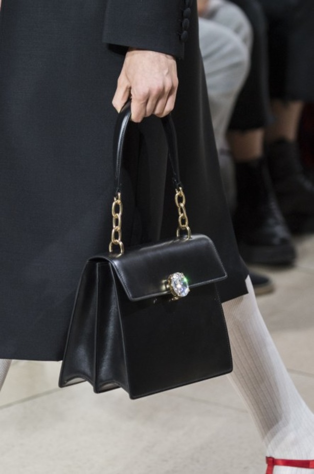 عرض Miu Miu للألبسة الجاهزة لربيع 2019