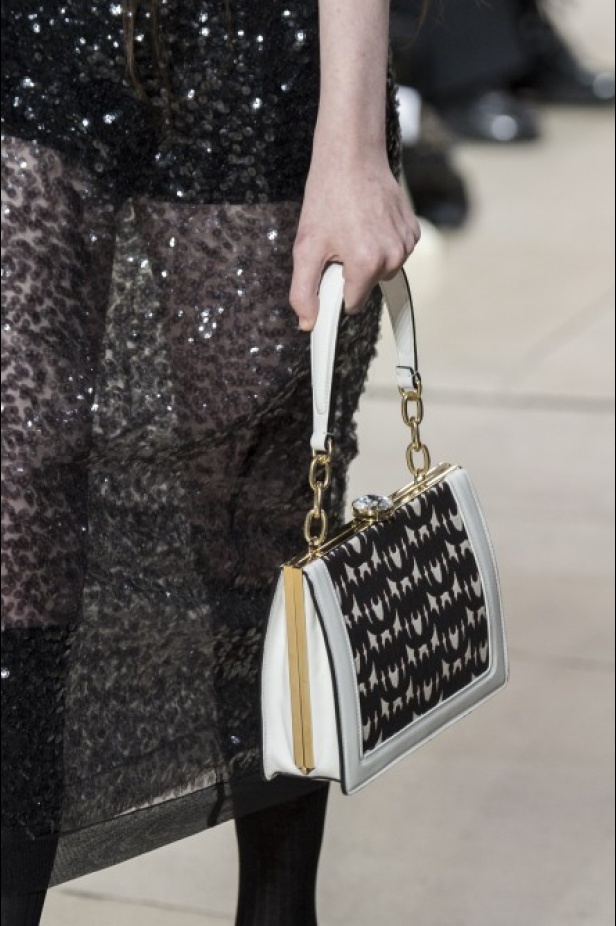 عرض Miu Miu للألبسة الجاهزة لربيع 2019