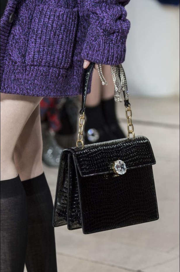 عرض Miu Miu للألبسة الجاهزة لربيع 2019