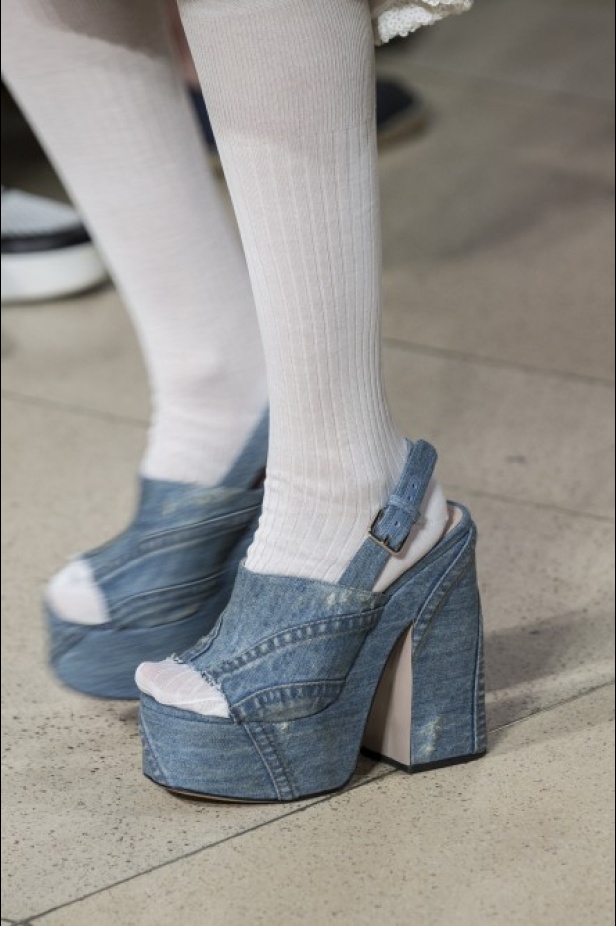 عرض Miu Miu للألبسة الجاهزة لربيع 2019