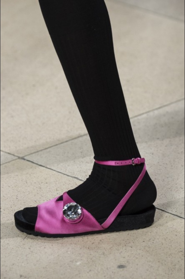 عرض Miu Miu للألبسة الجاهزة لربيع 2019