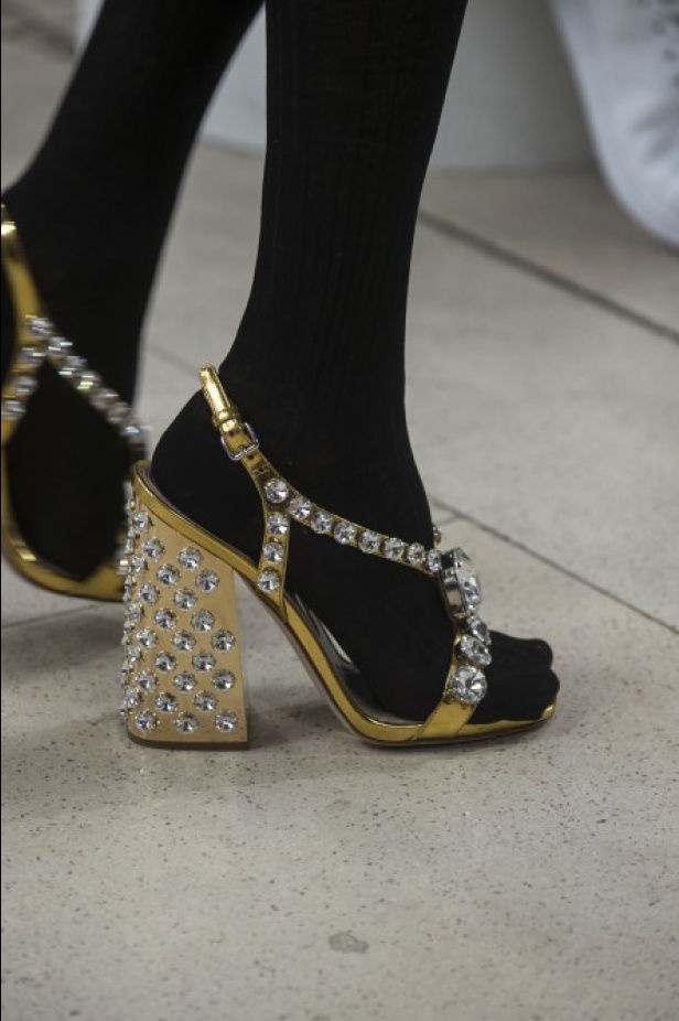 عرض Miu Miu للألبسة الجاهزة لربيع 2019