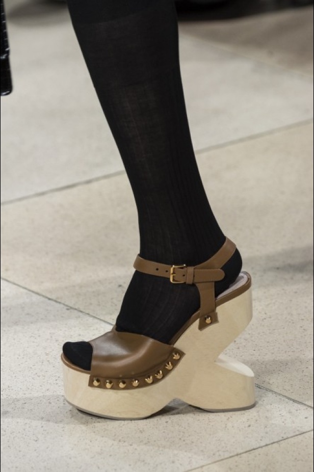 عرض Miu Miu للألبسة الجاهزة لربيع 2019