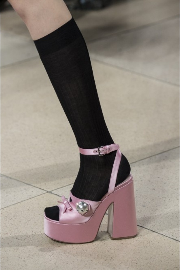 عرض Miu Miu للألبسة الجاهزة لربيع 2019