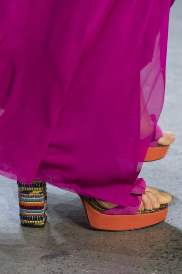 مجموعة Naeem Khan لربيع وصيف 2019