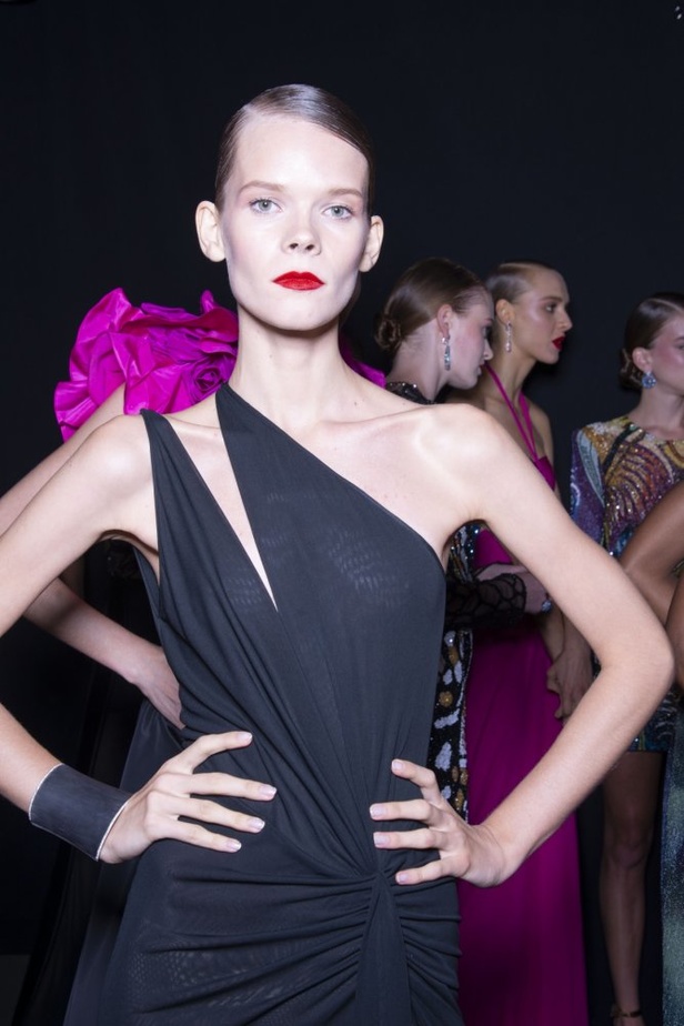 مجموعة Naeem Khan لربيع وصيف 2019