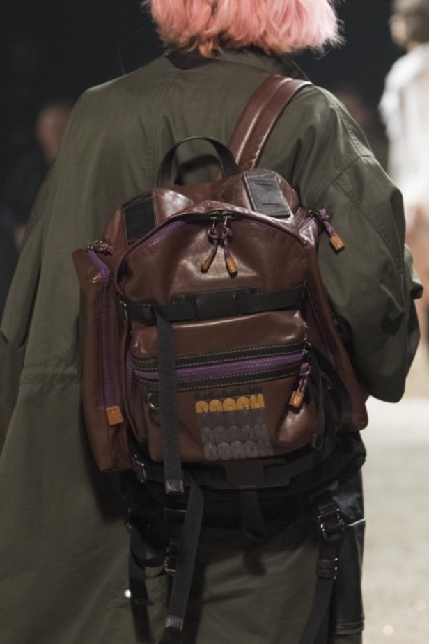 عرض ازياء كوتش لموسم ربيع وصيف 2019