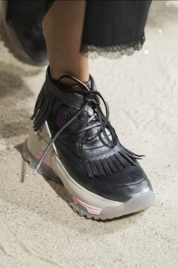 عرض ازياء كوتش لموسم ربيع وصيف 2019