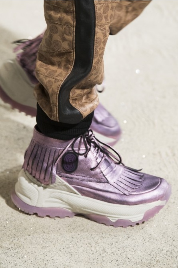 عرض ازياء كوتش لموسم ربيع وصيف 2019