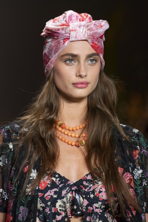 مجموعة Anna Sui للألبسة الجاهزة لربيع 2019