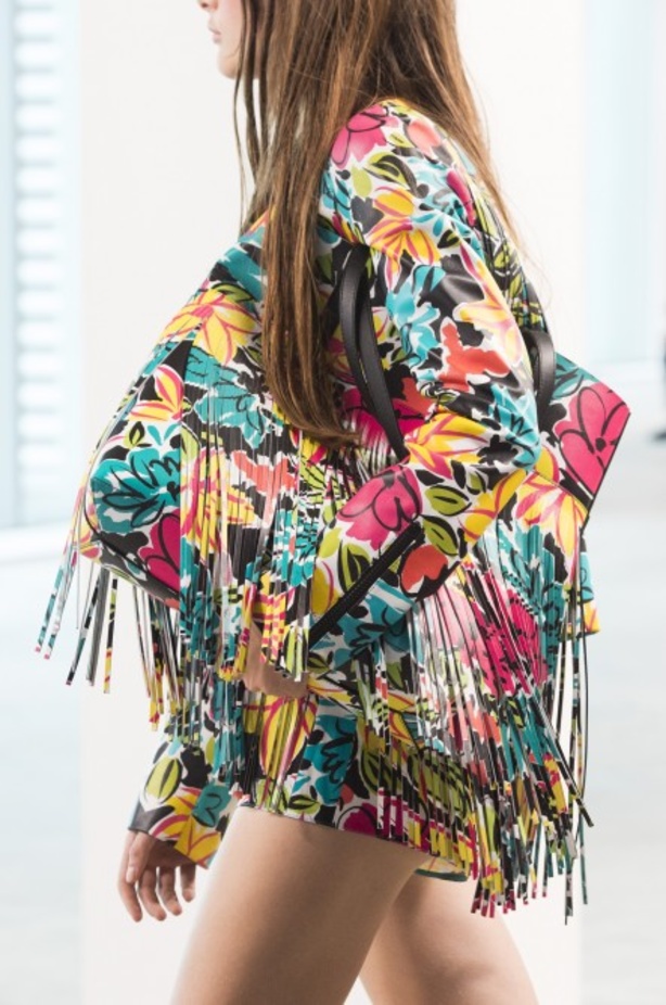 مجموعة مايكل كورس للألبسة الجاهزة لربيع 2019