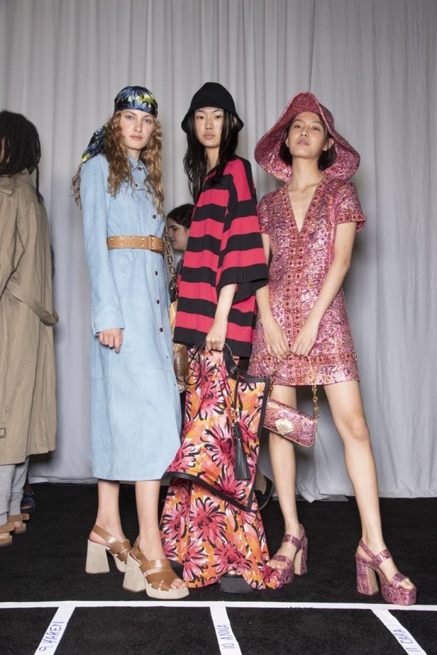 مجموعة مايكل كورس للألبسة الجاهزة لربيع 2019