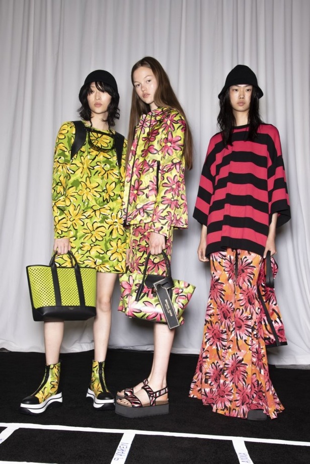 مجموعة مايكل كورس للألبسة الجاهزة لربيع 2019