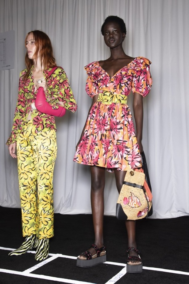 مجموعة مايكل كورس للألبسة الجاهزة لربيع 2019