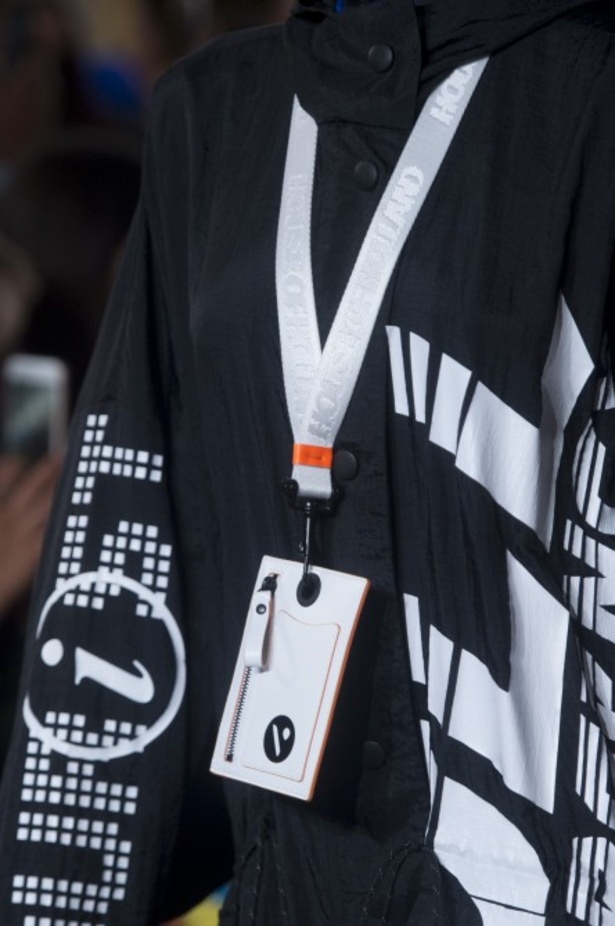 عرض أزياء House Of Holland لربيع ٢٠١٩ !