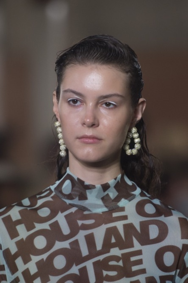 عرض أزياء House Of Holland لربيع ٢٠١٩ !