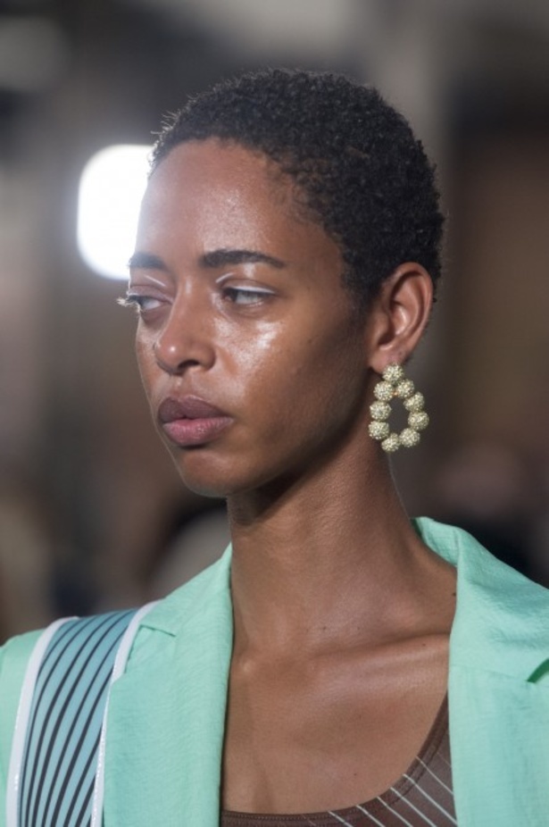 عرض أزياء House Of Holland لربيع ٢٠١٩ !