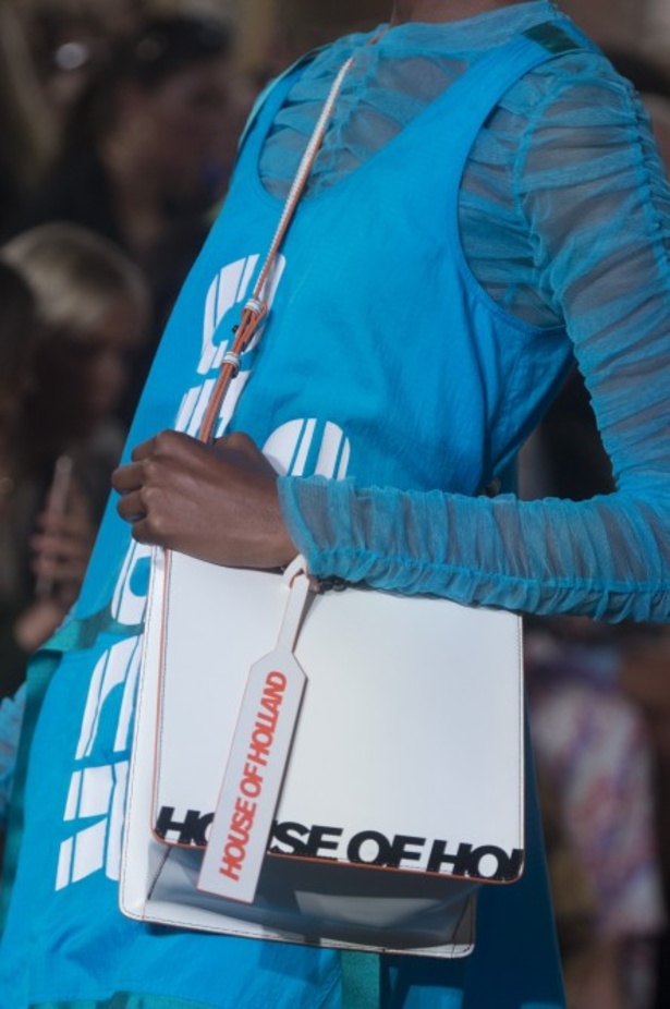 عرض أزياء House Of Holland لربيع ٢٠١٩ !