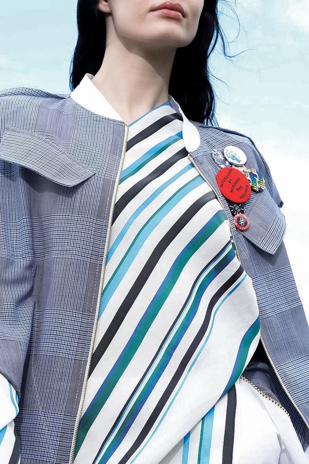 عرض أزياء Roland Mouret لربيع وصيف ٢٠١٩ !