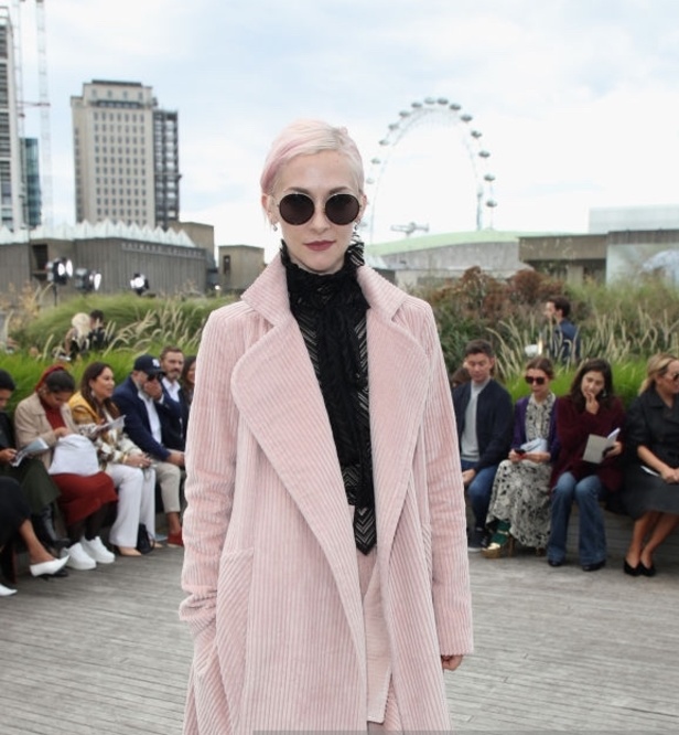 عرض أزياء Roland Mouret لربيع وصيف ٢٠١٩ !