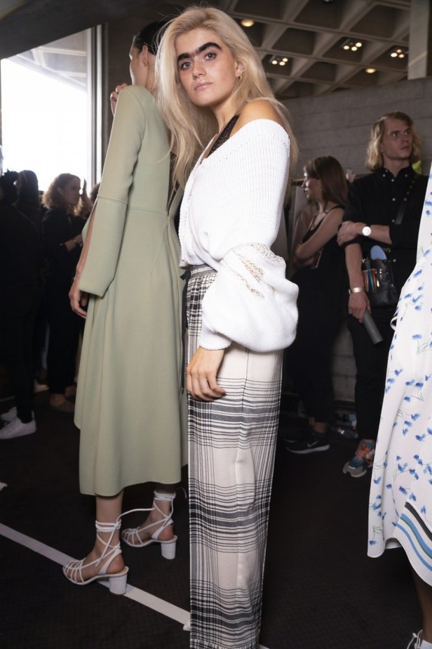 عرض أزياء Roland Mouret لربيع وصيف ٢٠١٩ !