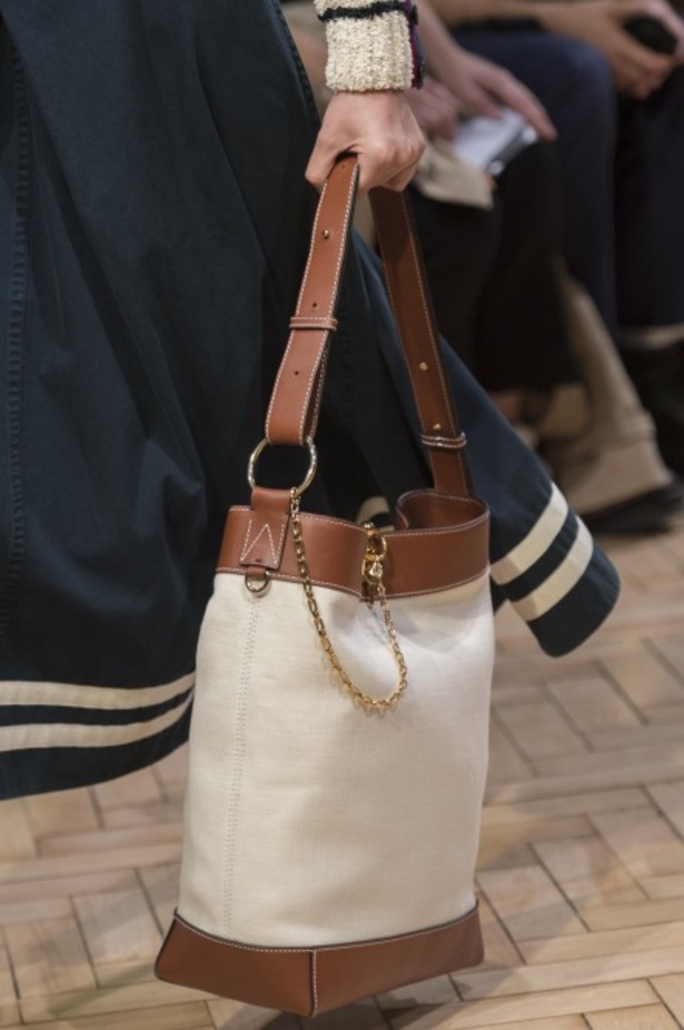 مجموعة جاي دبليو اندرسون لموسم ربيع وصيف 2019