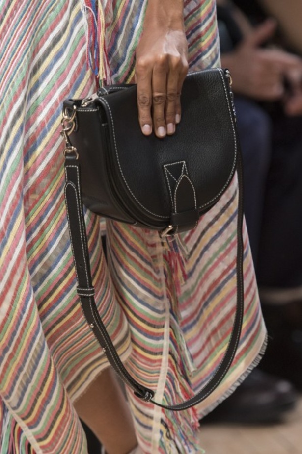 مجموعة جاي دبليو اندرسون لموسم ربيع وصيف 2019