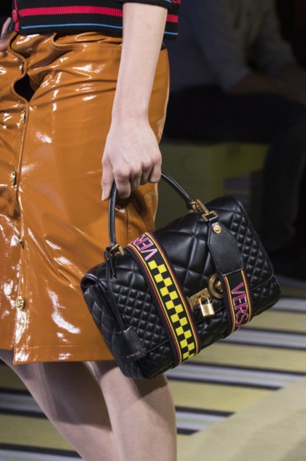 مجموعة فيرساتشي لموسم ربيع وصيف 2019