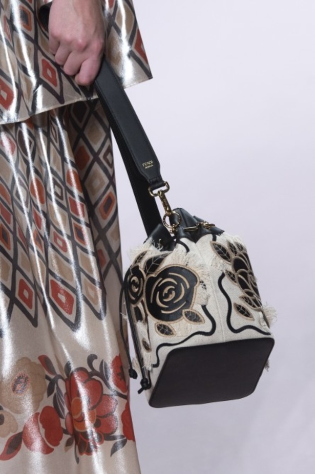 مجموعة Fendi لربيع وصيف 2019