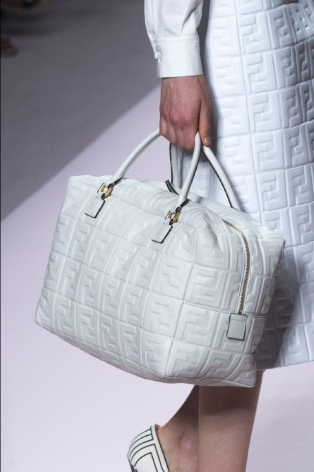 مجموعة Fendi لربيع وصيف 2019