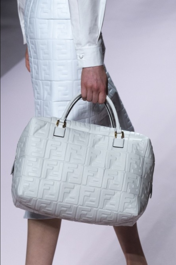 مجموعة Fendi لربيع وصيف 2019