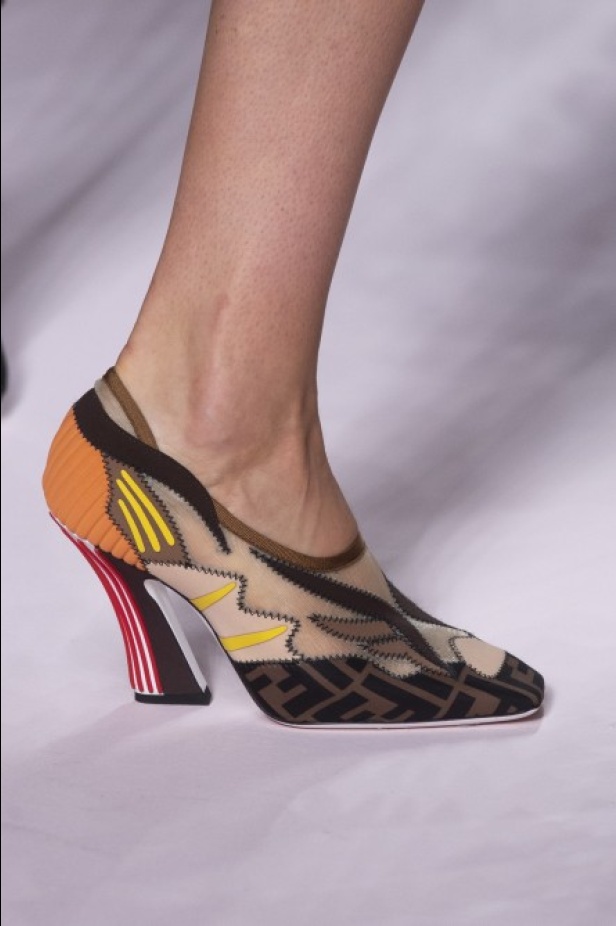 مجموعة Fendi لربيع وصيف 2019