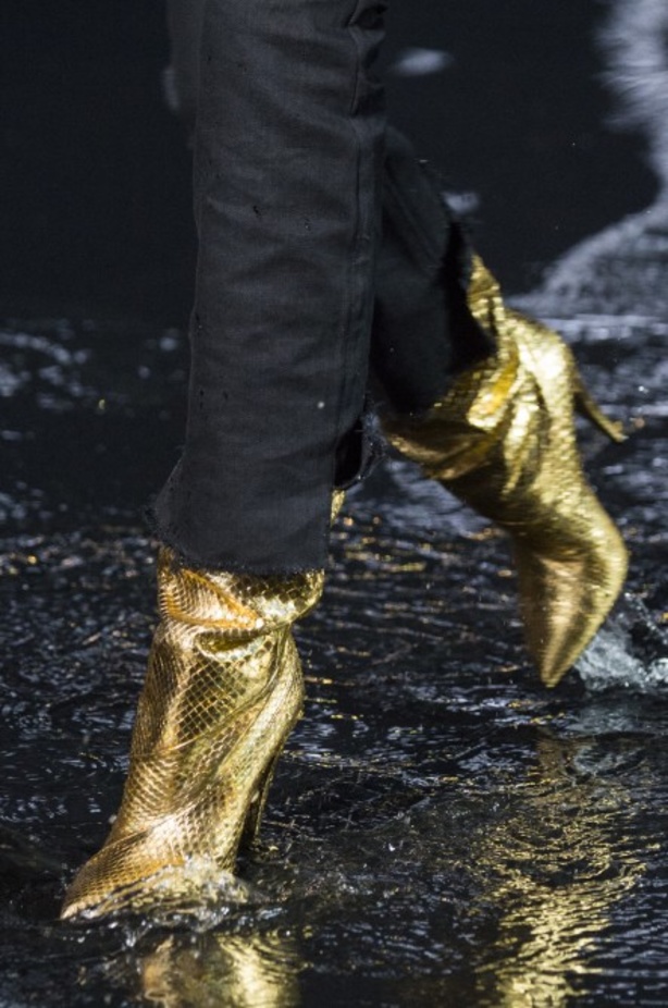 مجموعة Saint Laurent لربيع وصيف 2019