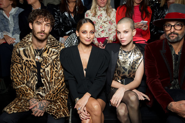 مجموعة Saint Laurent لربيع وصيف 2019