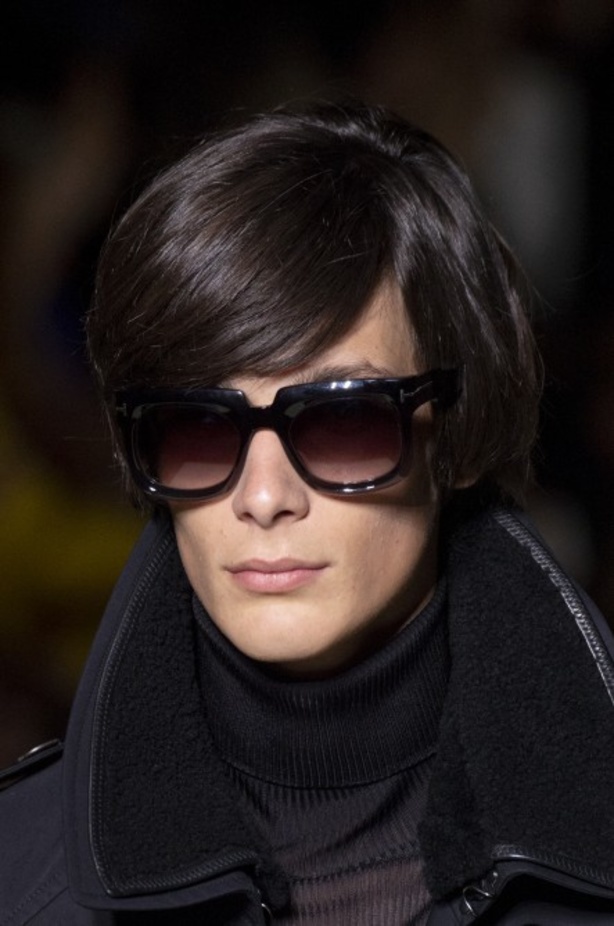 توم فورد يفتتح أسبوع الموضة النيويوركي بعرض كلاسيكي فاخر