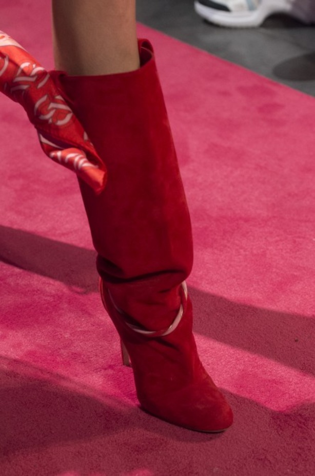 مجموعة مليئة بالألوان من Brandon Maxwell لربيع وصيف 2019