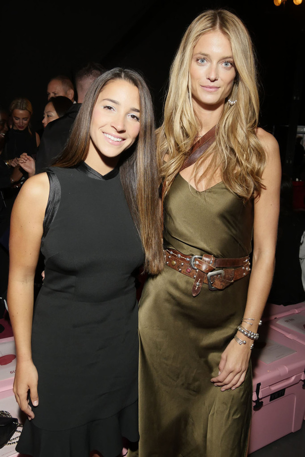 مجموعة مليئة بالألوان من Brandon Maxwell لربيع وصيف 2019