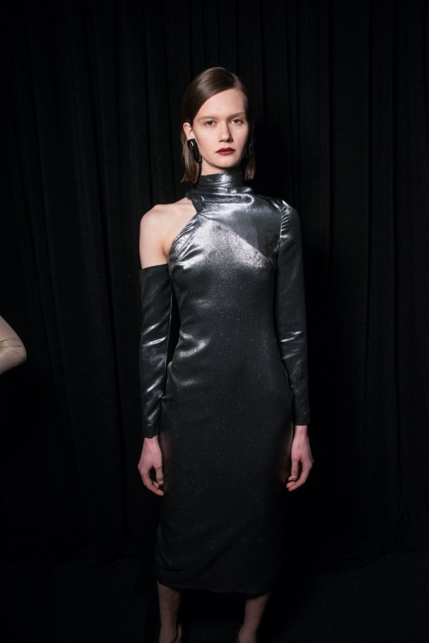 عرض أزياء Cushnie et Ochs لخريف وشتاء 2018 !