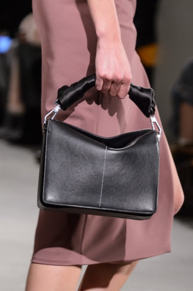 عرض أزياء Cushnie et Ochs لخريف وشتاء 2018 !