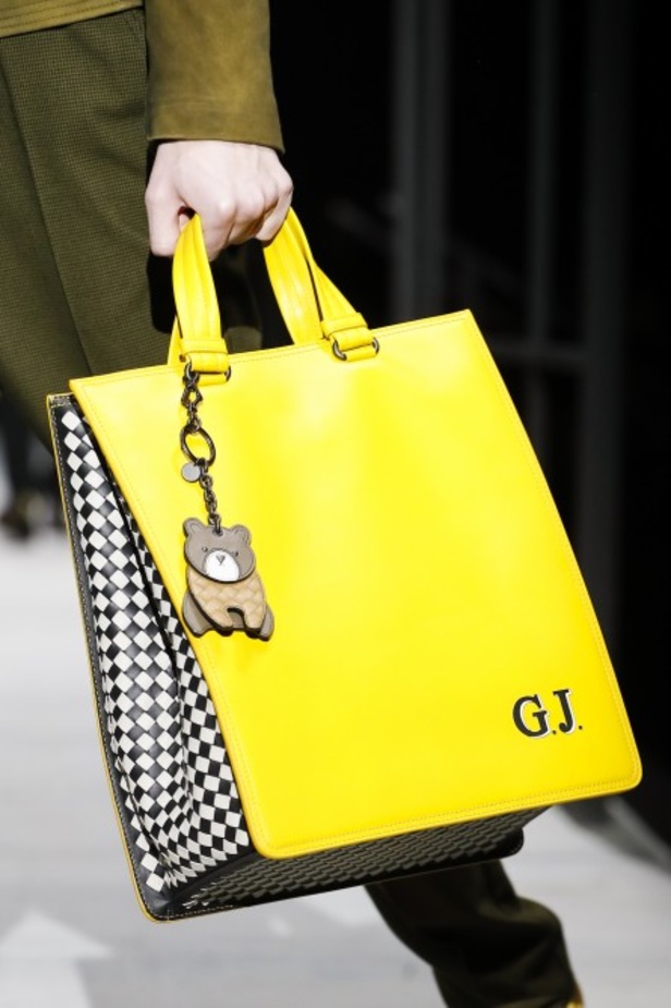 عرض ازياء مجموعة بوتيغا فينيتا لخريف وشتاء 2018