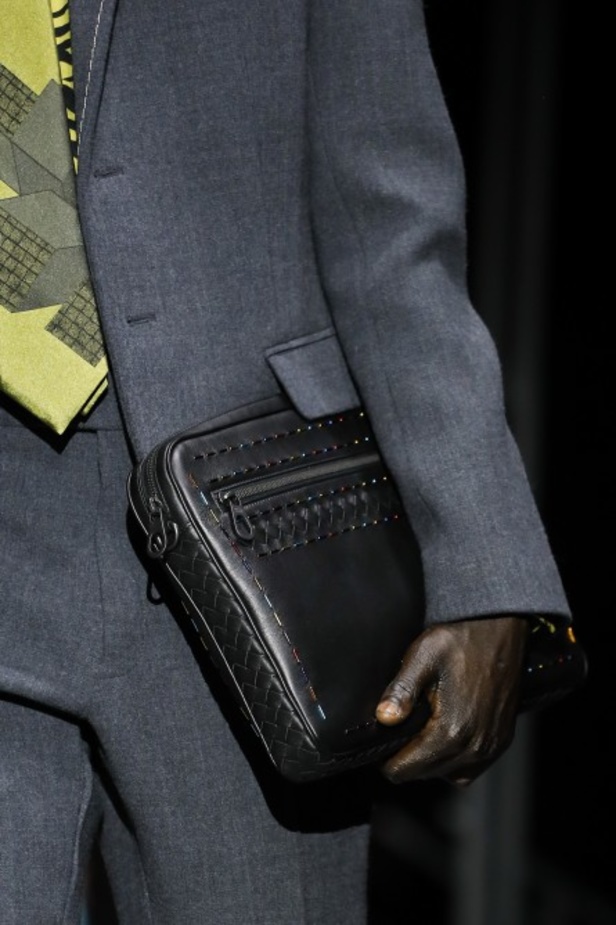 عرض ازياء مجموعة بوتيغا فينيتا لخريف وشتاء 2018