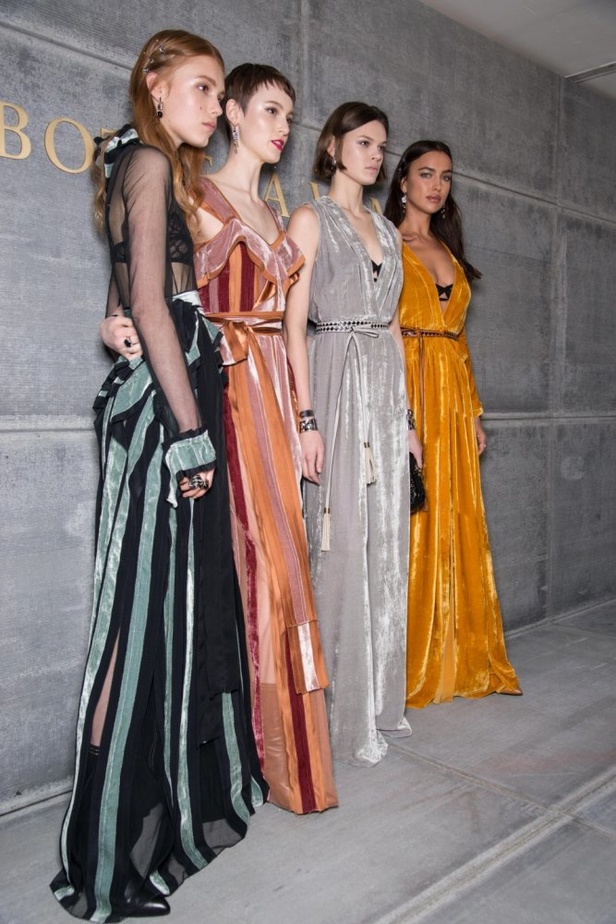 عرض ازياء مجموعة بوتيغا فينيتا لخريف وشتاء 2018