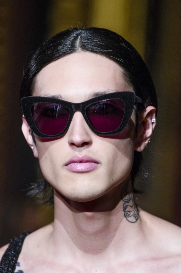 عرض أزياء كريستيان سيريانو لموسم خريف وشتاء 2018