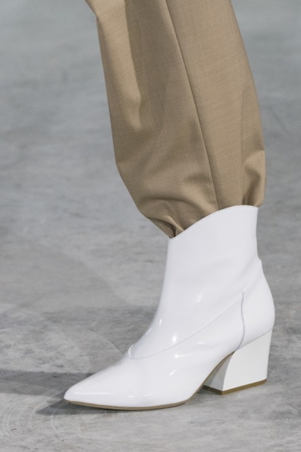 عرض أزياء تيبي لموسم خريف وشتاء 2018