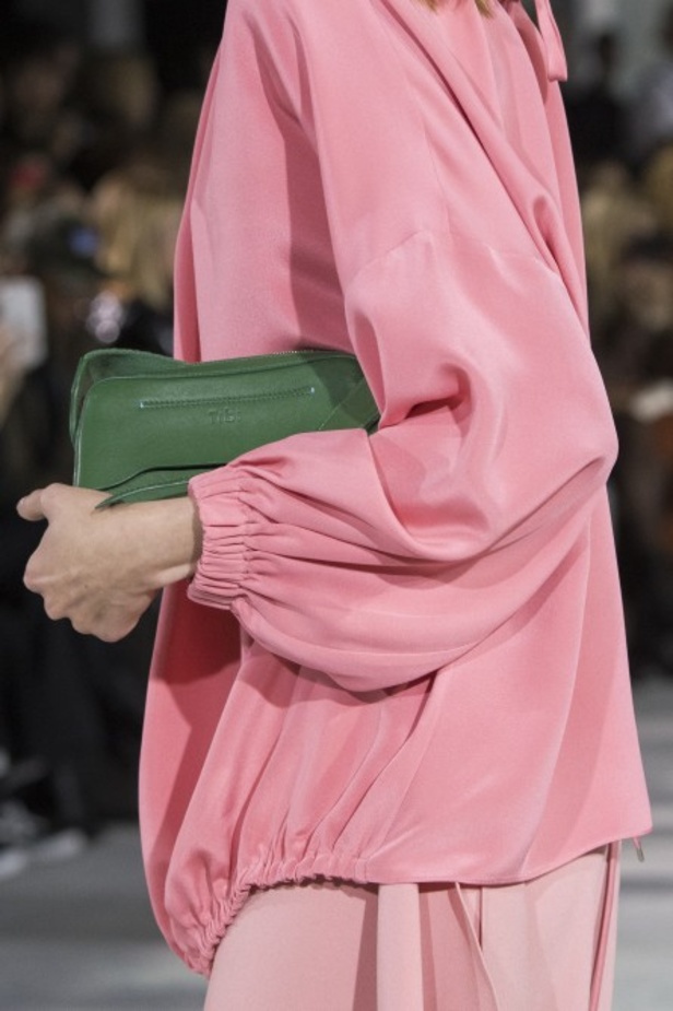 عرض أزياء تيبي لموسم خريف وشتاء 2018