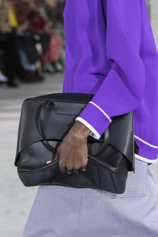 عرض أزياء تيبي لموسم خريف وشتاء 2018