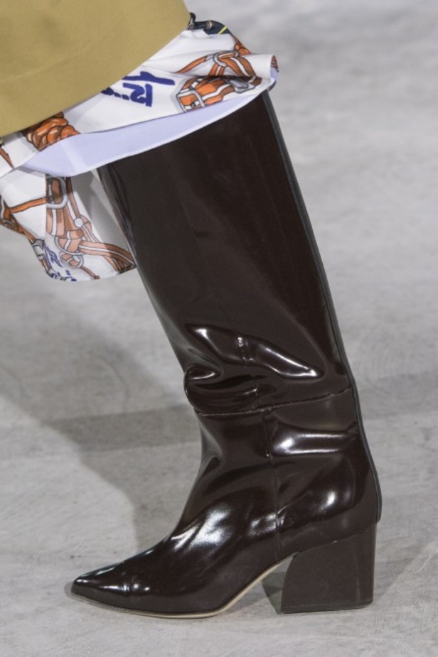 عرض أزياء تيبي لموسم خريف وشتاء 2018