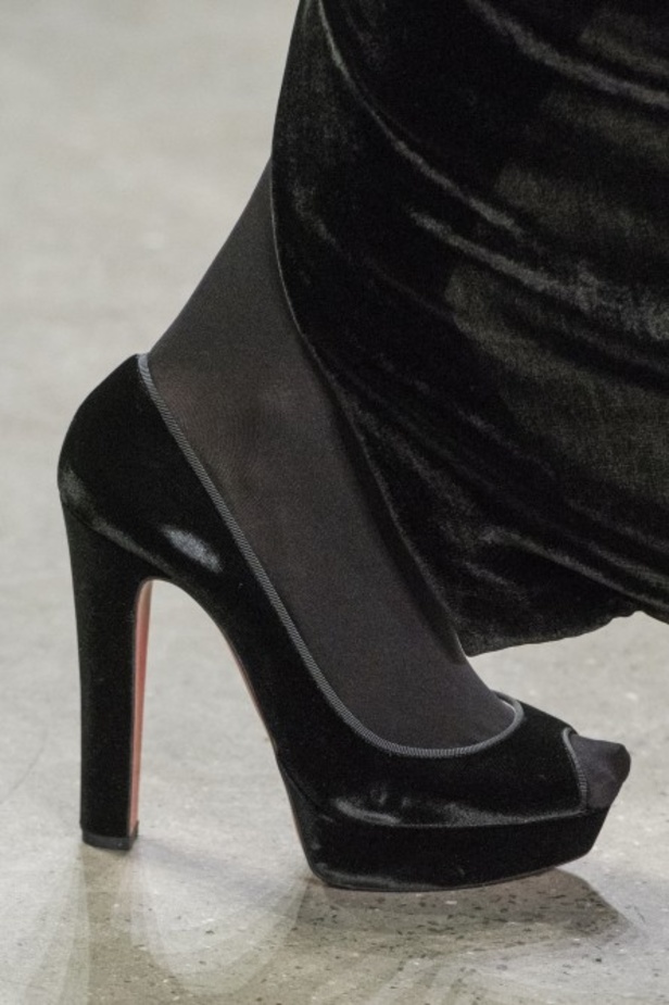 عرض أزياء Naeem Khan لخريف وشتاء ٢٠١٩ !