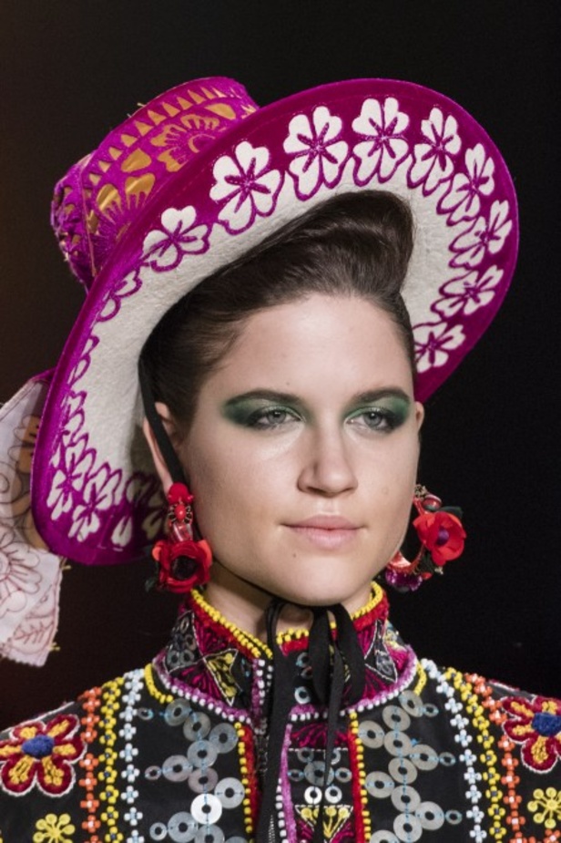 عرض أزياء Naeem Khan لخريف وشتاء ٢٠١٩ !